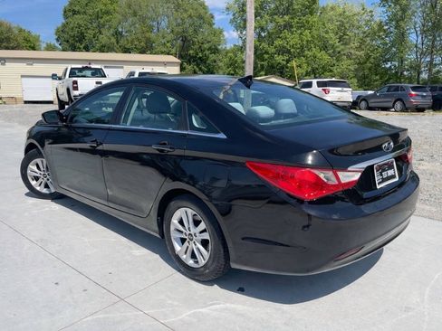 Used 2012 Hyundai Sonata GLS w/ Popular Equipment Pkg FWD image 3