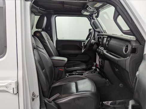 Used 2023 Jeep Wrangler Unlimited Sahara image 21