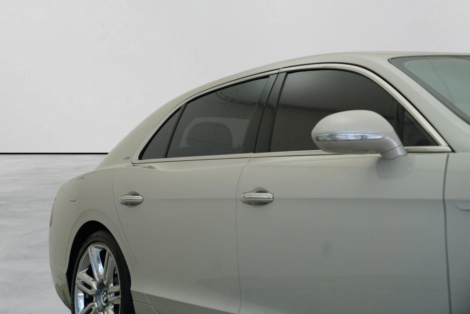 Used 2017 Bentley Flying Spur W12 AWD/4WD image 4