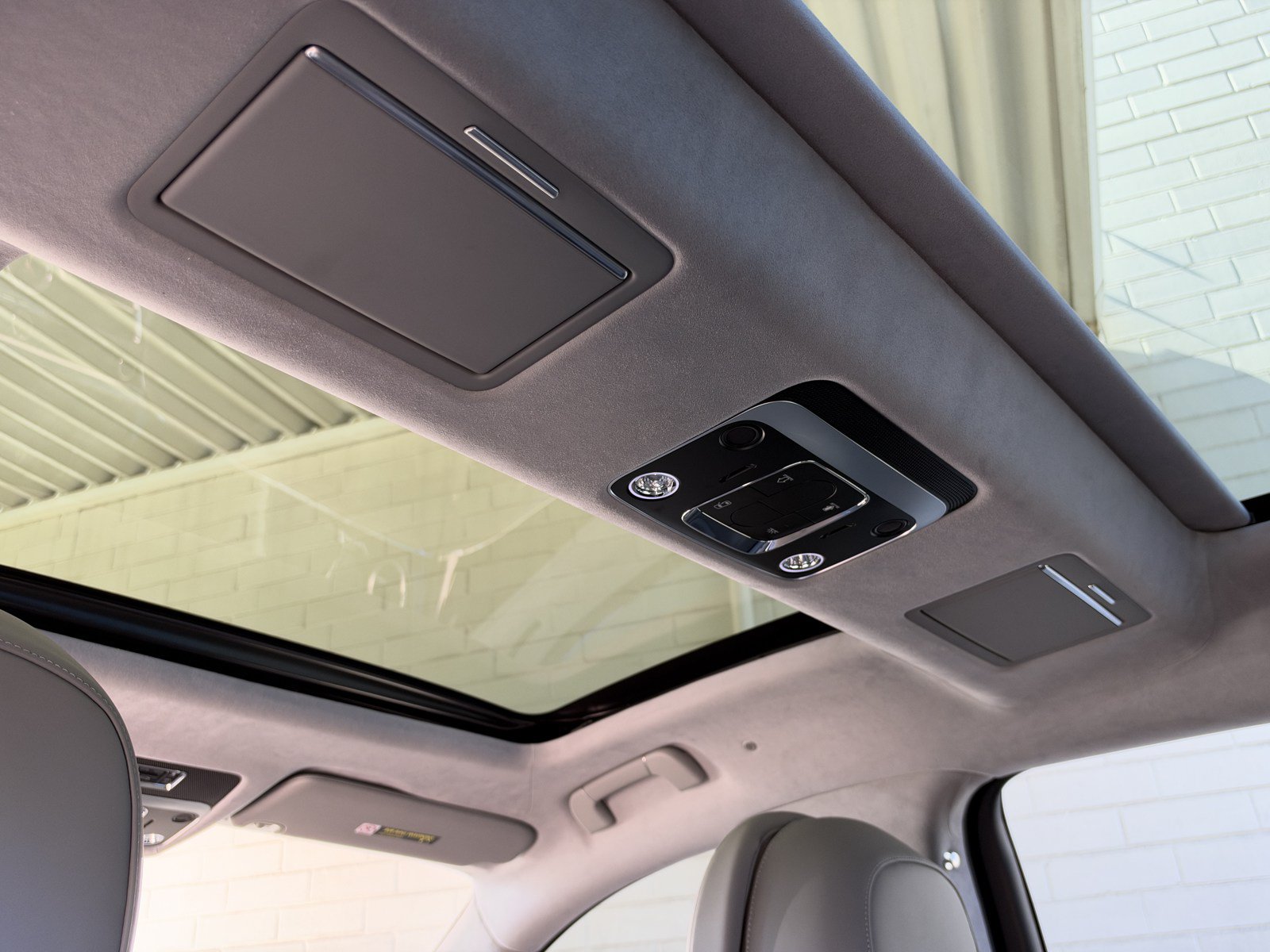 Certified 2025 Bentley Flying Spur Plug-In Hybrid AWD/4WD image 41