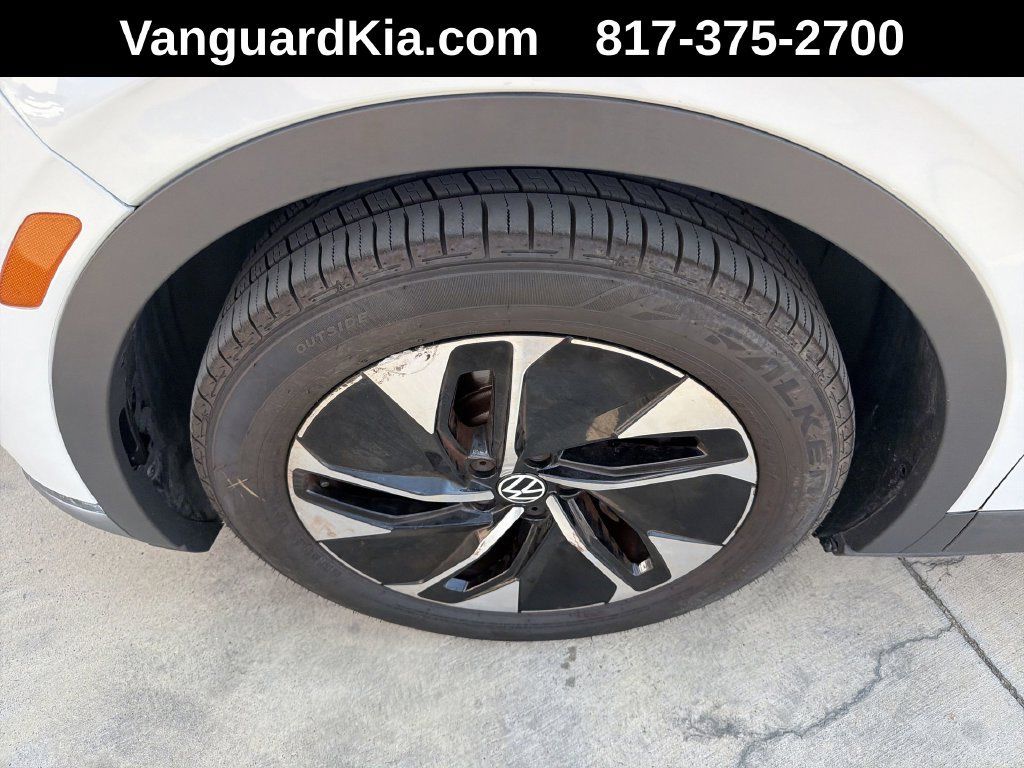 Used 2021 Volkswagen ID.4 Pro S w/ ID.4 Protection Package RWD image 20