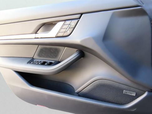 New 2025 Porsche Taycan 4S AWD/4WD image 44