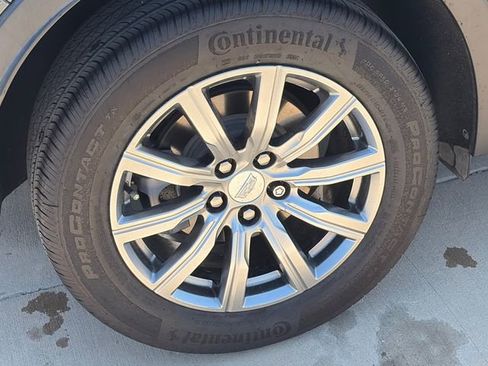 Used 2021 Cadillac XT4 Premium Luxury FWD image 11