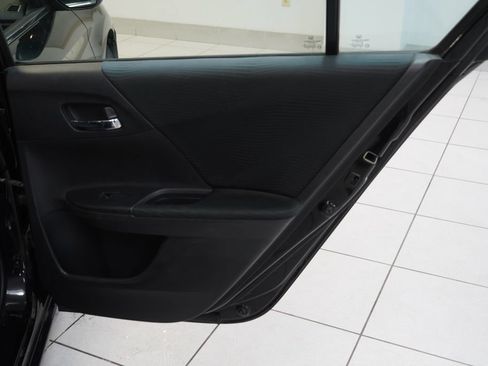 Used 2014 Honda Accord LX image 21
