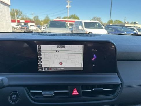 Certified 2024 Kia Seltos EX AWD/4WD image 39