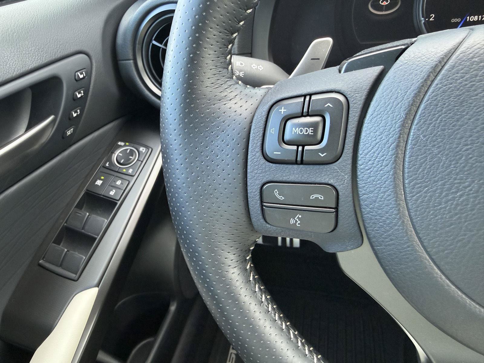 Used 2025 Lexus IS 350 F Sport w/ Navigation Package AWD/4WD image 16