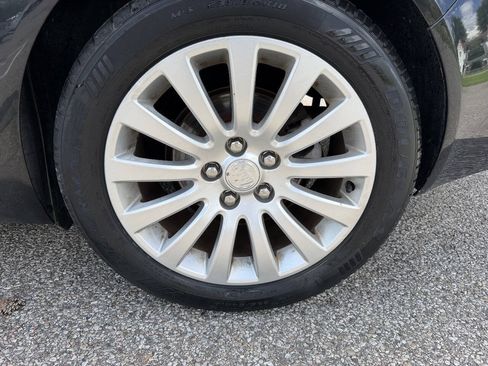 Used 2011 Buick Regal CXL w/ RL4 Preferred Equipment Group FWD image 18