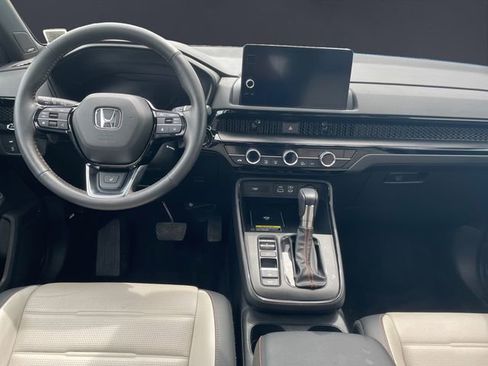 Used 2023 Honda CR-V Sport Touring image 10