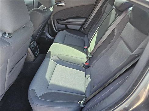 Used 2022 Dodge Charger SXT w/ Blacktop Package image 8