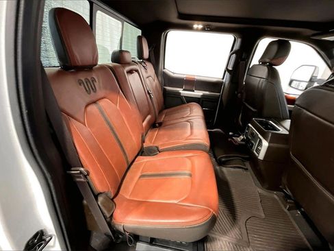 Used 2022 Ford F350 King Ranch w/ Chrome Package image 25
