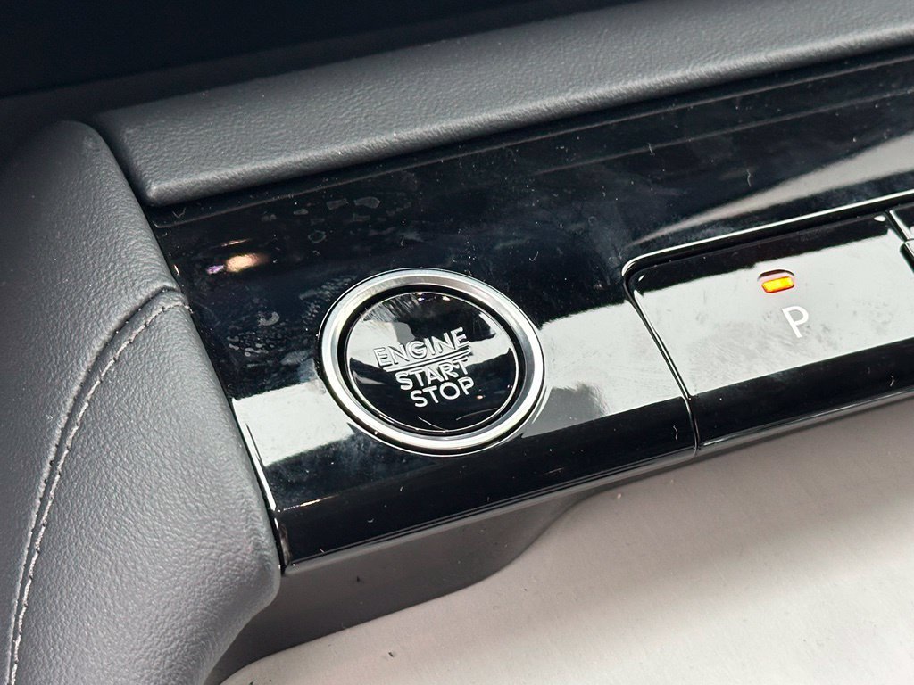 New 2027 Lincoln Navigator Premiere AWD/4WD image 10