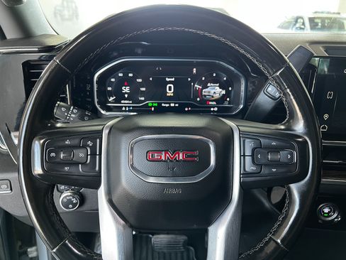 Used 2023 GMC Sierra 1500 SLE w/ Enhanced Capability Package AWD/4WD image 13