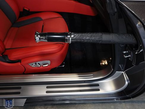 Used 2019 Rolls-Royce Wraith RWD image 18