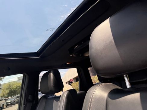 Used 2014 Jeep Grand Cherokee Limited AWD/4WD image 9
