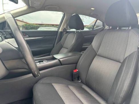Used 2019 Nissan Maxima 3.5 S w/ Floor Mat Group FWD image 10
