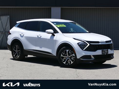 Used 2024 Kia Sportage EX FWD image 1