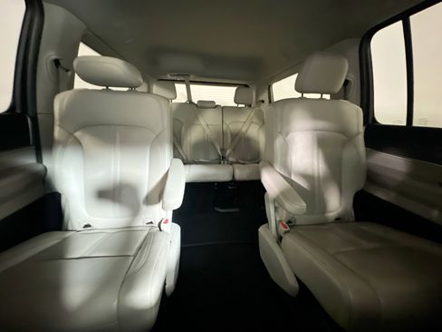 Used 2022 Jeep Wagoneer Series III w/ Flexible Seating Group image 32