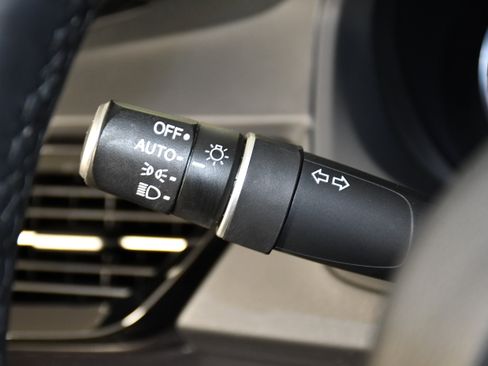 Certified 2025 Acura RDX SH-AWD image 22