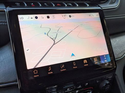 New 2025 Jeep Grand Cherokee L Overland w/ Advanced Protech Group III image 20