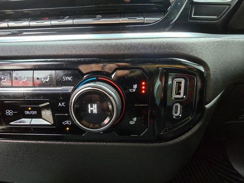 Used 2024 Chevrolet Silverado 1500 RST w/ Z71 Off-Road Package image 14