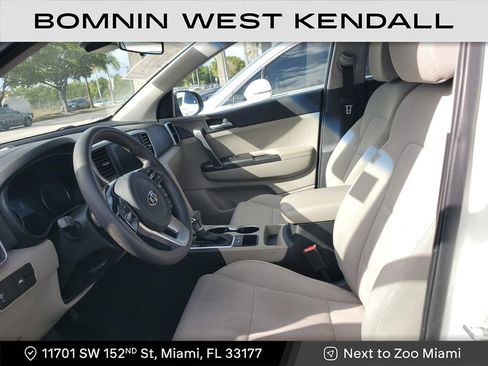 Used 2021 Kia Sportage LX image 10