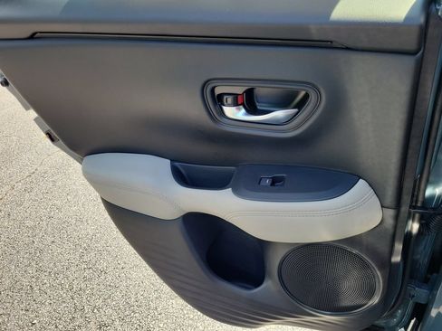 New 2027 Honda HR-V LX image 14