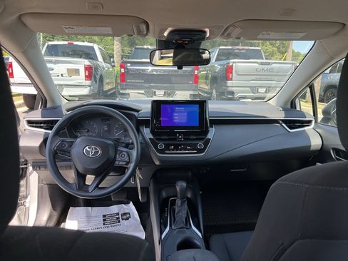 Used 2023 Toyota Corolla LE FWD image 31
