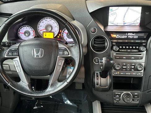 Used 2013 Honda Pilot Touring image 14
