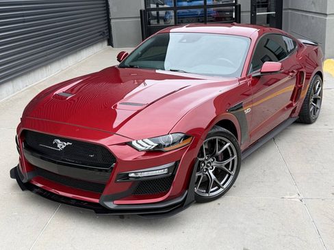 Used 2019 Ford Mustang GT Premium w/ Performance Package - Level 2 RWD image 2