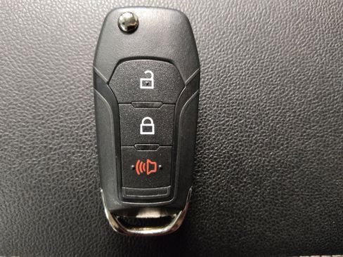 Used 2021 Ford Escape S FWD image 32