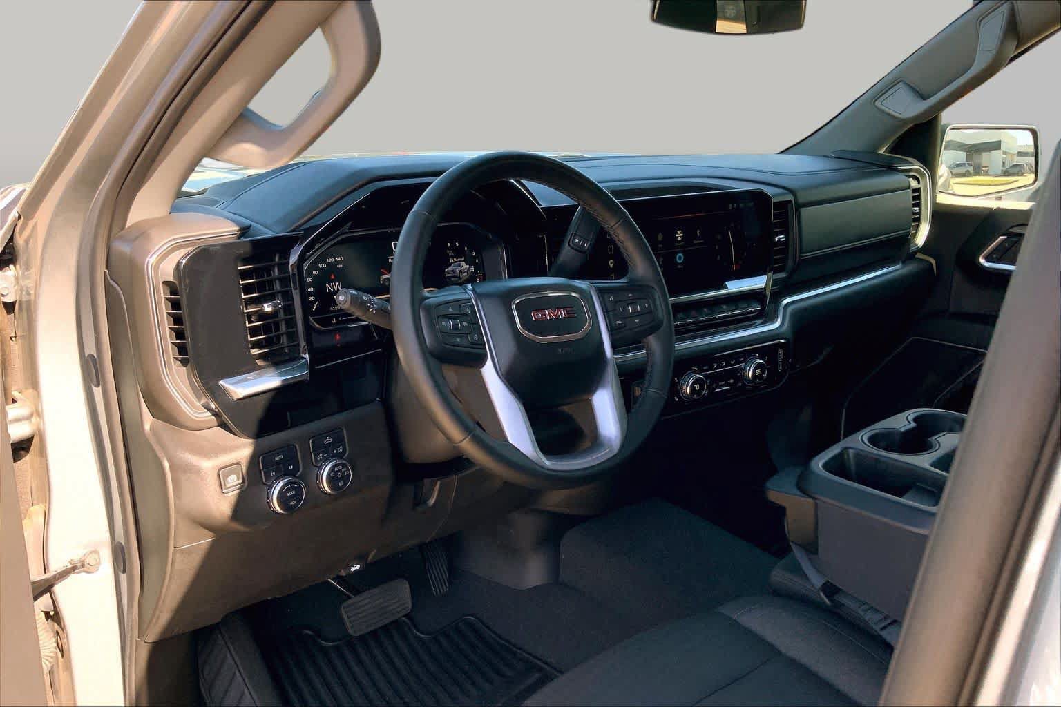 Certified 2025 GMC Sierra 1500 Elevation AWD/4WD image 17
