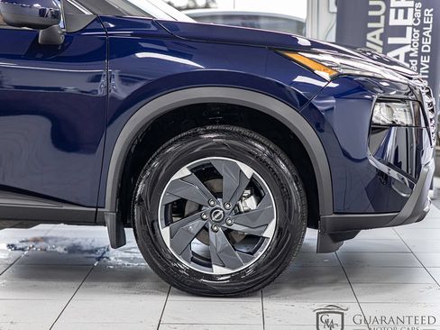 Used 2026 Nissan Rogue SV AWD/4WD image 11