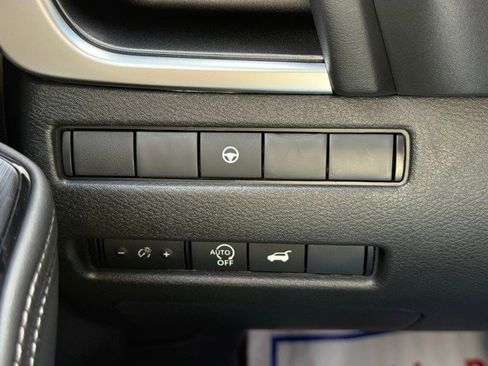 New 2026 Nissan Rogue SV image 30