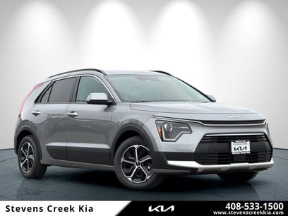 New 2025 Kia Niro EX