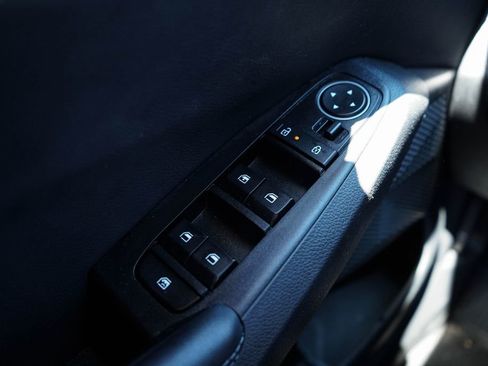 Used 2024 Kia Seltos S image 25