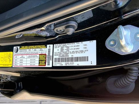 Used 2024 Toyota Sequoia SR5 w/ SR5 Premium Package AWD/4WD image 33