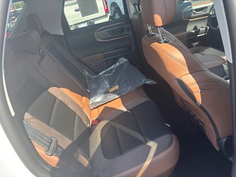 New 2026 Ford Bronco Sport Outer Banks w/ Outer Banks Tech Package+ AWD/4WD image 13