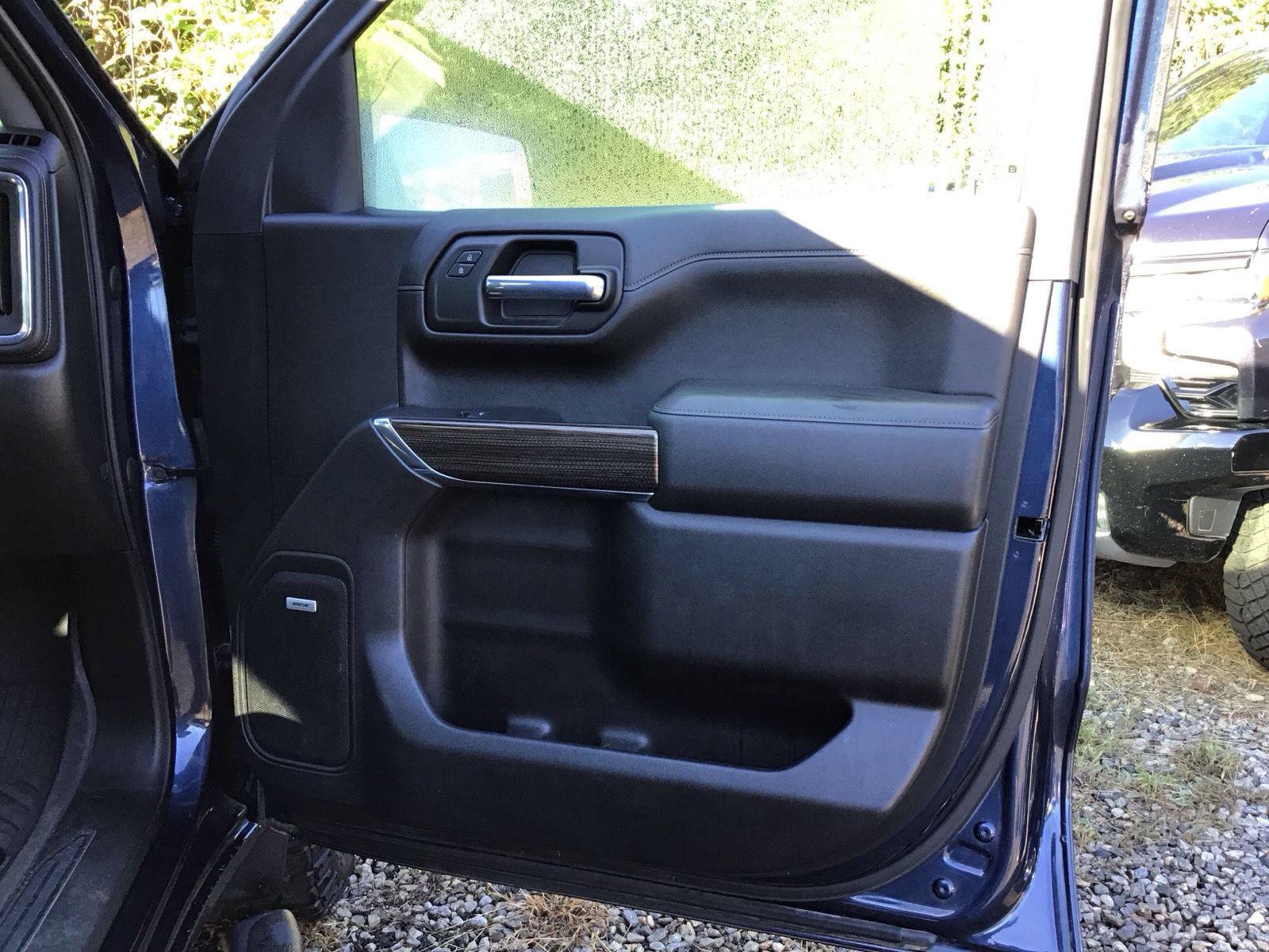 Used 2021 Chevrolet Silverado 1500 LT Trail Boss w/ Convenience Package II AWD/4WD image 7