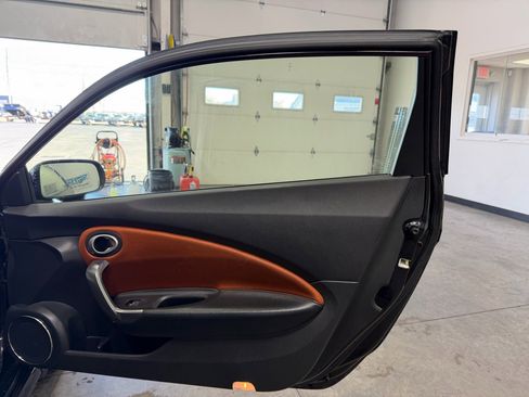 Used 2016 Honda CR-Z EX image 29