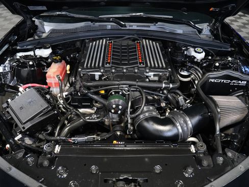 Used 2020 Chevrolet Camaro ZL1 RWD image 44