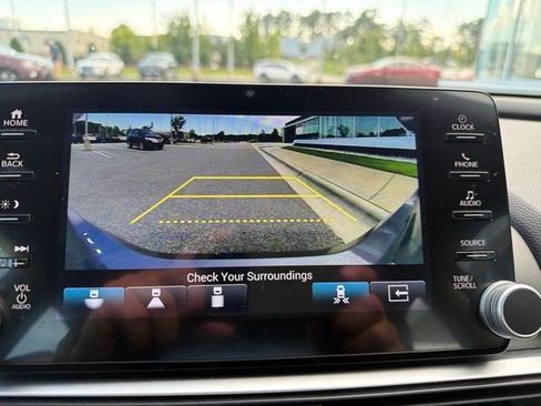 Used 2021 Honda Accord EX-L image 17