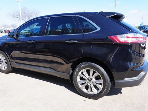 Certified 2023 Ford Edge Titanium image 4