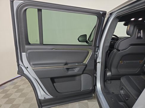 Used 2025 Rivian R1S Adventure AWD/4WD image 17