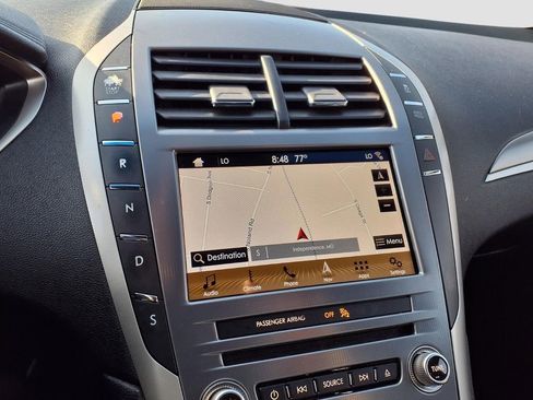 Used 2017 Lincoln MKZ Reserve FWD image 15