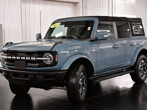 Used 2022 Ford Bronco Outer Banks AWD/4WD image 3