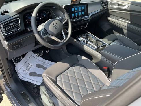 New 2026 Volkswagen Atlas Cross Sport SEL Premium R-Line AWD/4WD image 11