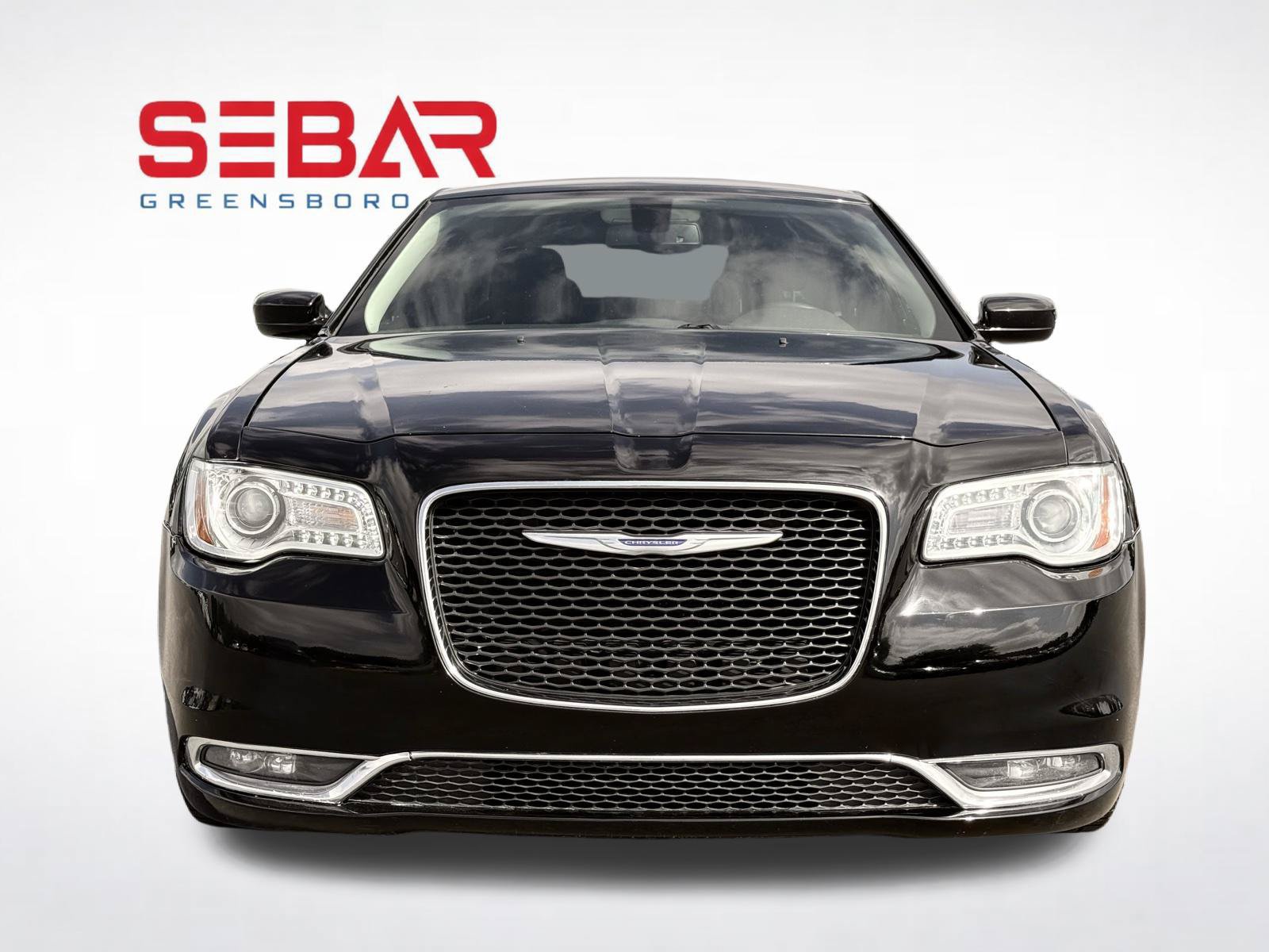 Used 2020 Chrysler 300 Touring w/ Driver Convenience Group RWD image 6