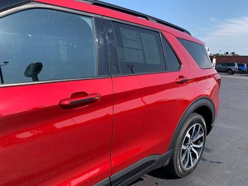 Certified 2023 Ford Explorer ST AWD/4WD image 11