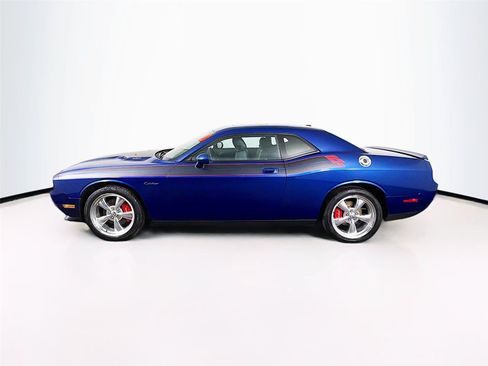 Used 2010 Dodge Challenger R/T RWD image 8