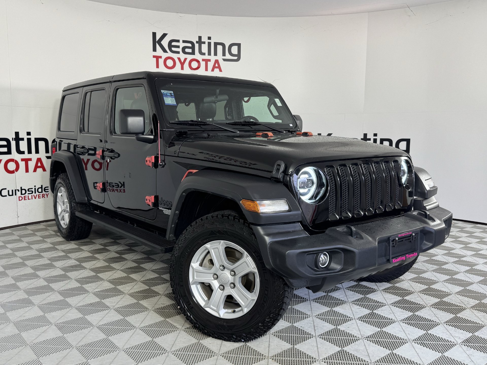 Used 2021 Jeep Wrangler Unlimited Sport AWD/4WD image 3